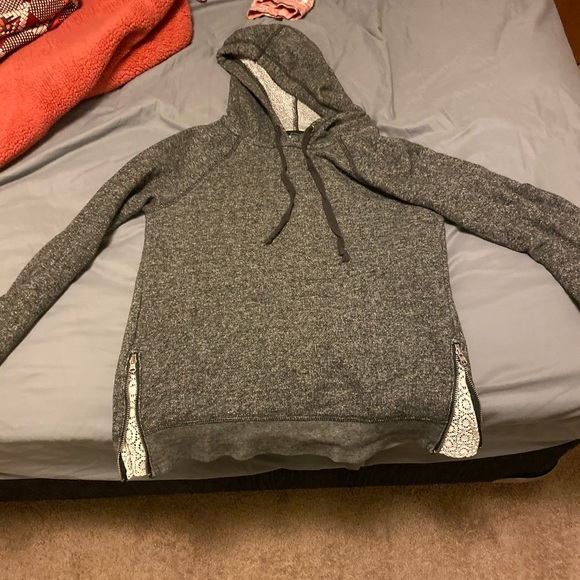 Gray American Eagle Sweatshirt - Picture 1 of 2